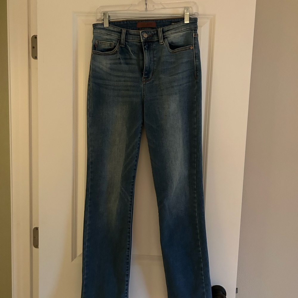 Judy Blue Straight Leg Blue Wash Jeans